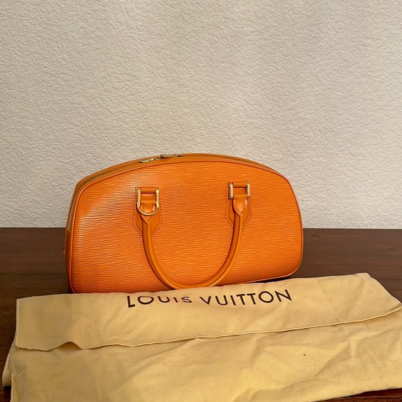 Louis Vuitton Epi Jasmin handbag - Picture 3 of 10